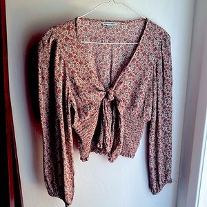 American Eagle shirred waist, crop top. Bohemian style adorable top